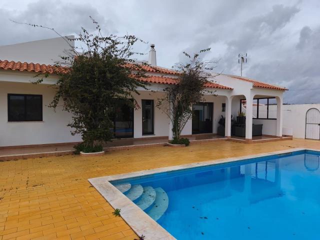 Quinta 300m² Luz