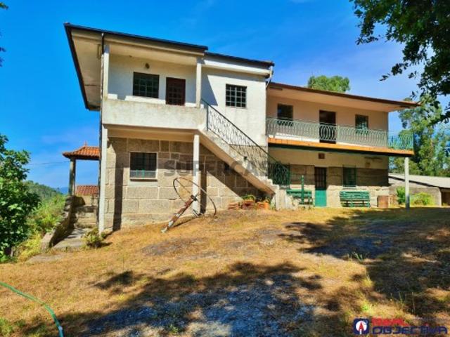 Quinta c/ 14 ha de terreno Guimarães