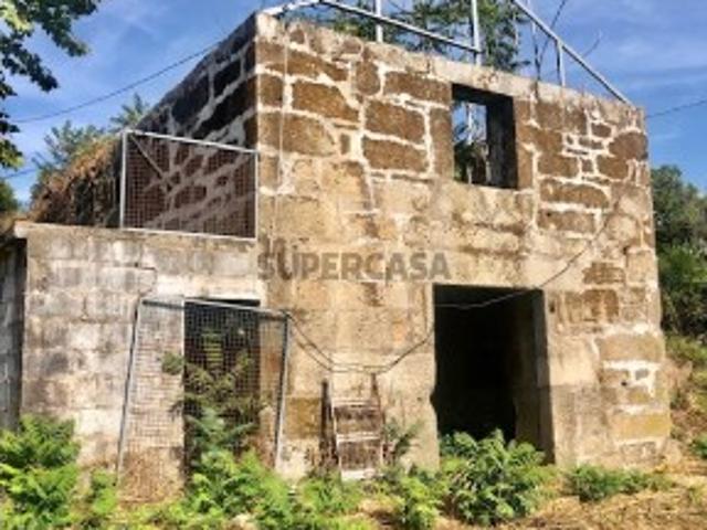 Quinta com Ruína Central em Cabeceiras de Basto