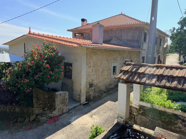 Quinta com muito charme, Casa Senhorial e capela, Tondela 244m² Castelões