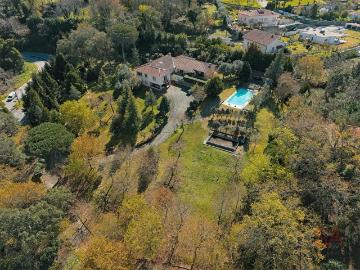 Quinta com moradia e piscina, com área total de 13.655m2 loc. 560m² Nogueiró e Tenões