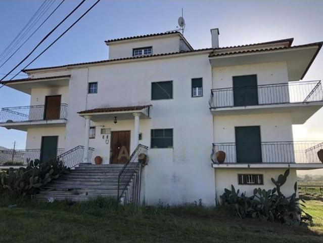 Quinta com Moradia no Fundão