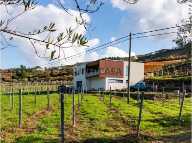 Quinta com Moradia T3 e Vinha no Coração do Alto Douro Vinhateiro Património Mundial da UNESCO