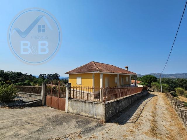 Quinta com Moradia T4 e anexo, em Leiradas, Rio Douro Cabeceiras de Basto