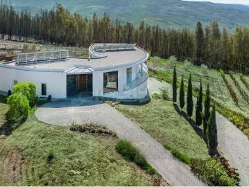 Quinta com moradia T4 em Vinhó, com piscina e vistas panorâmicas, com potencial de negócio