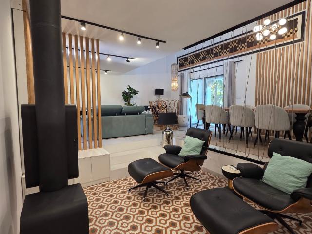 Quinta com moradia térrea totalmente renovada de altissima qualidade com terreno de 7000m 2