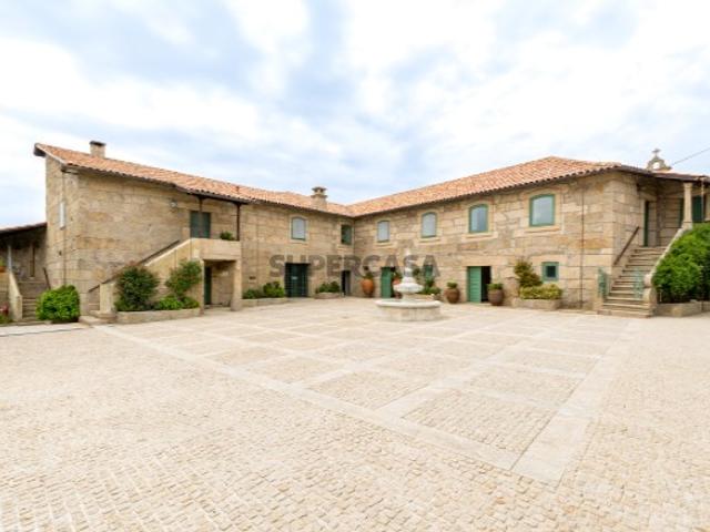 Quinta com olival e produção de azeite para venda em Mirandela