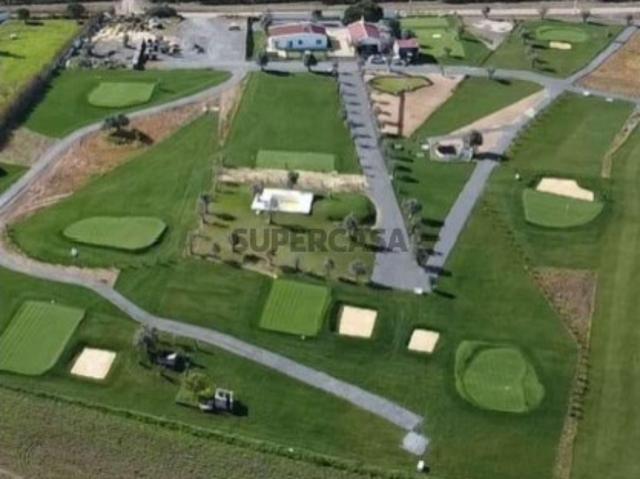 Quinta com Campo de Golfe Privado e 5 Hectares em Beja, Alentejo