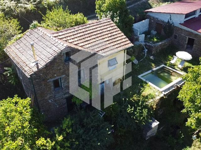 Quinta com Casa e Yurt em Sazes Velho