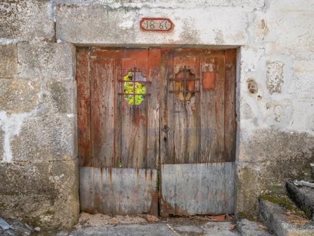 Quinta com Casa em Pedra para Restauro Século XIX