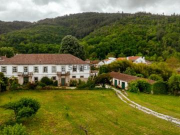 Quinta com casa senhorial recuperada em Arganil Coimbra