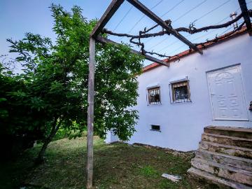 Quinta com Charme, Água Própria e Potencial de Investimento. 188m² Cernache Do Bonjardim