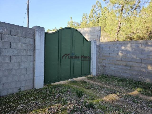 Quinta com construção