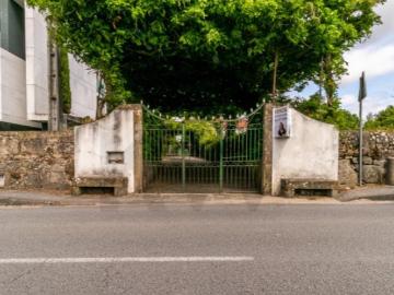 Quinta com História em Barcelinhos Moradia T3 e Terreno