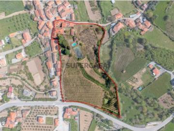 Quinta com licença de Turismo Rural com 3.2 hectares terreno e solar com 11 quartos e restaurante