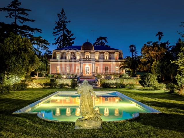 Quinta com palácio, jardim, instalações hípicas, Elvas
