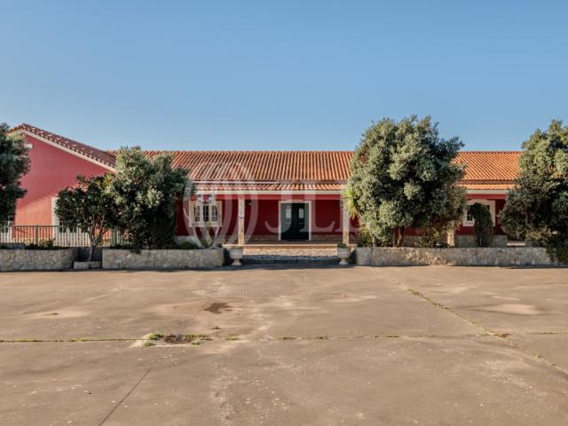 Quinta com projeto aprovado para moradias, Torres Vedras
