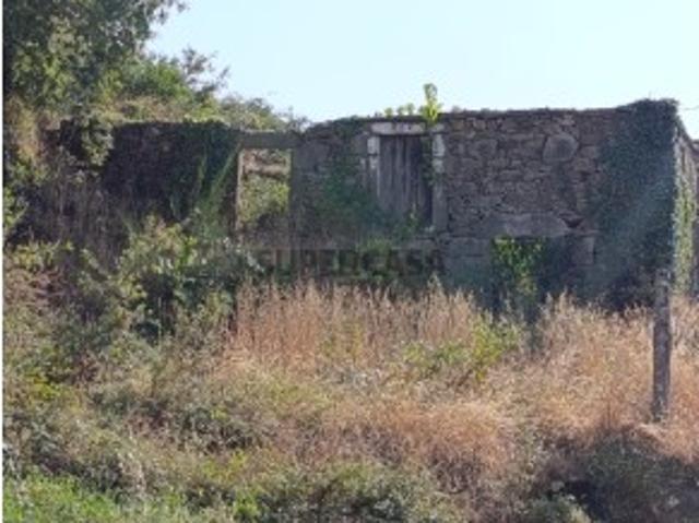Quinta com Ruína Paredes De Coura