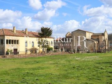 Quinta com Solar e Mosteiro Templário Séc. Xii 22 hectares 1800m² Castelo rodrigo