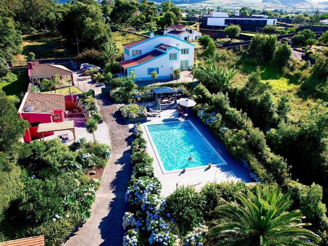 Quinta com Villa, Suítes para Hóspedes, Piscina & Retiro de Yoga – Ideal para Turismo ou Vida em Família