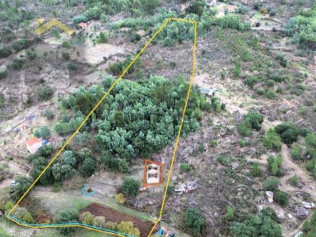 Quinta com 13.750m2 para venda em Cafede!