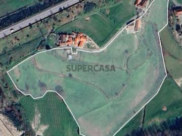 Quinta com 28.721,36 m² em Silvares, Lousada