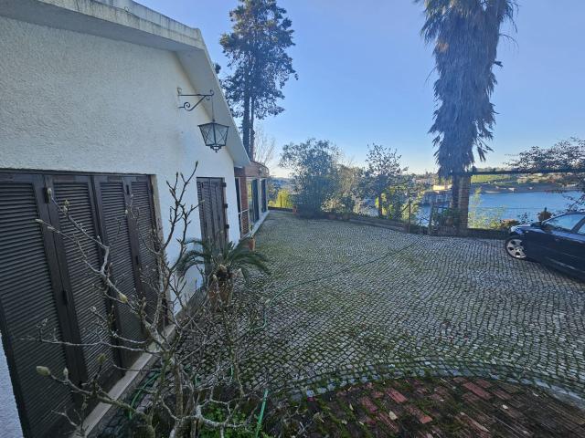 QUINTA com 2 Moradia V2 Castelo de Bode