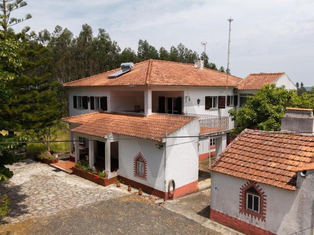 Quinta com 32ha de terreno e várias edificações Coto, Cald. 2128m² Caldas da Rainha Nossa Senhora Do Pópulo, Coto E São Gregório