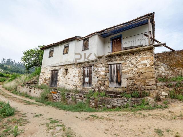 QUINTA COM 6.980m2 | VINHA EM PRODUÇÃO | POSSIBILIDADE DE AD. 376m² Amarante São Gonçalo, de Madalena, de Cepelos e de Gatão