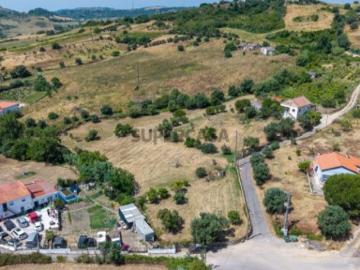 Casa à venda em Cotovios - Jardim