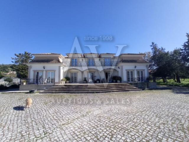 Quinta composta por moradia de dois pisos, com piscina, garagem e terreno rústico SÃO SIMÃO SETÚBAL | LEILÃO ELETRONICO | FIM 11*SET