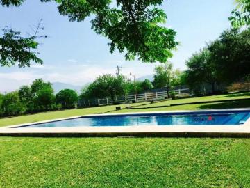 Sabinas Hidalgo, Nuevo Leon - Alberca, Bodega