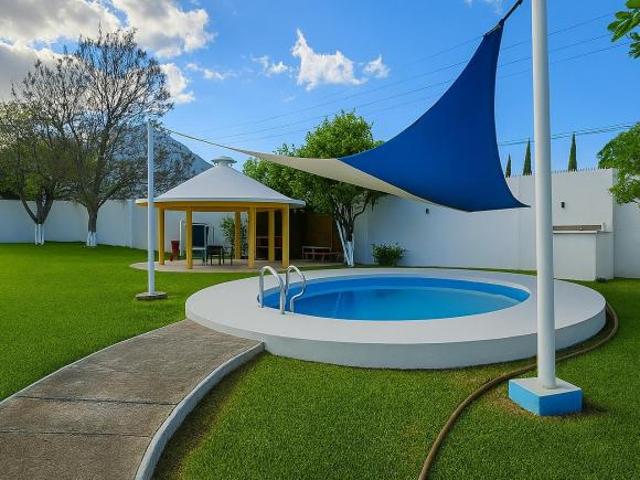 QUINTA CUIDADA 4 REC. ALBERCA, PALAPA Y JARDIN ENORME 1,710M2 CONST 360 EN GUADALUPE O JUAREZ N.L