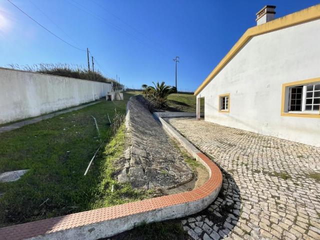 Quinta a 2 minutos da praia 0m² da Lourinhã e Atalaia