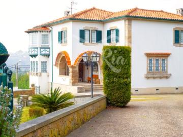 QUINTA A 30 MIN. DO PORTO COM ÁREA DE CONSTRUÇÃO E PIP APROVADO