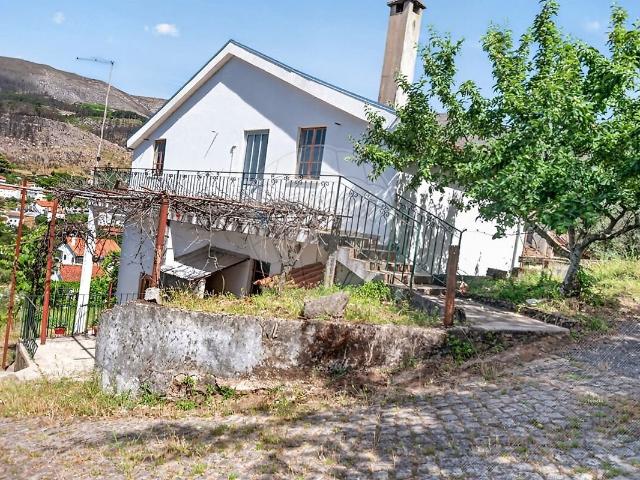 Quinta à venda em Unhais da Serra, Covilhã RE/MAX Portugal