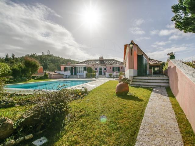 Quinta à venda em Almargem do Bispo, Pêro Pinheiro e Montelavar, Sintra RE/MAX Portugal