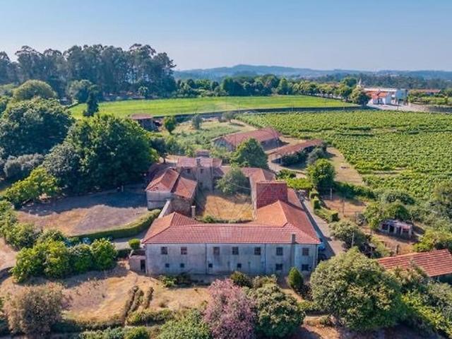 Quinta à venda em Areias, Sequeiró, Lama e Palmeira, Santo Tirso RE/MAX Portugal
