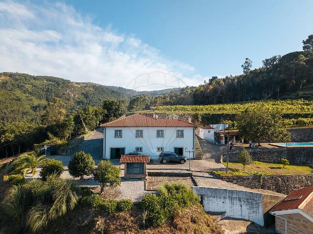 Quinta T3 à venda em Espadanedo, Cinfães RE/MAX Portugal