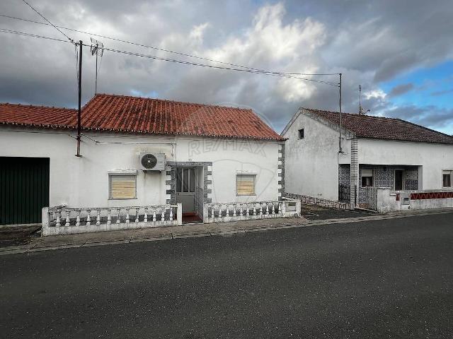 Quinta à venda em Nossa Senhora da Vila, Nossa Senhora do Bispo e Silveiras, Montemor o Novo RE/MAX Portugal