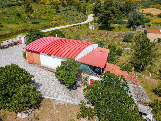 Quinta à venda em Sobral Pichorro e Fuinhas, Fornos de Algodres RE/MAX Portugal