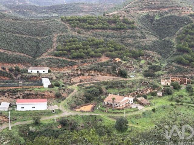 Quinta agricola em Cachopo