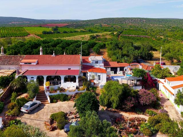 Quinta Algarvia de Charme com 4 Construções, Piscina | Próxima de Paderne e Albufeira