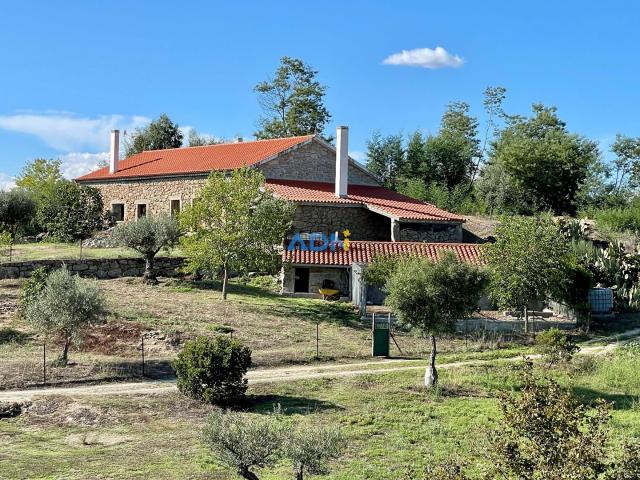 Quinta autosustentável com 19ha para venda