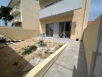 Quinta do Conde Apartamento T1 Novo com Logradouro Excelente Localização
