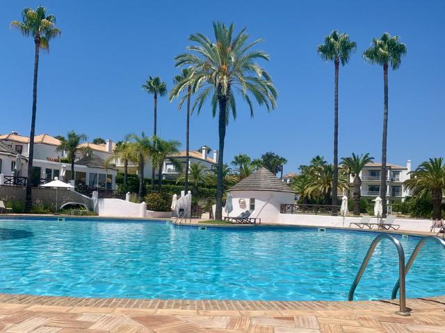 Quinta do Lago 2 Bed Apartment with Private Pool