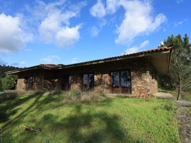 Quinta dos Moinhos T4 de 7.100 m² de terreno em Penafiel p. 320m² Luzim e Vila Cova