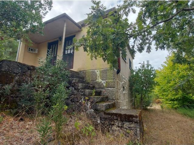 Quinta dos Prados com casa de habitação em Nogueira do Cravo
