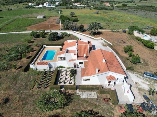 Quinta da Nora Para 2 Famílias perto de Burgau e da Praia