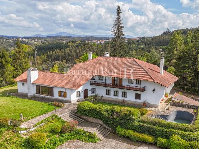 Quinta de 3,6ha com Casa Senhorial, Vinhas e Olival 535m² São João Da Boa Vista